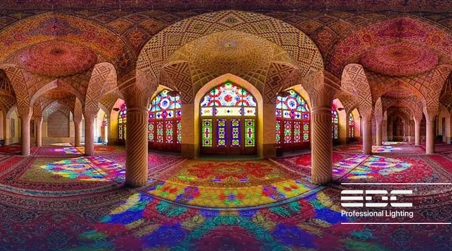 نورپردازی مسجد نصیرالملک